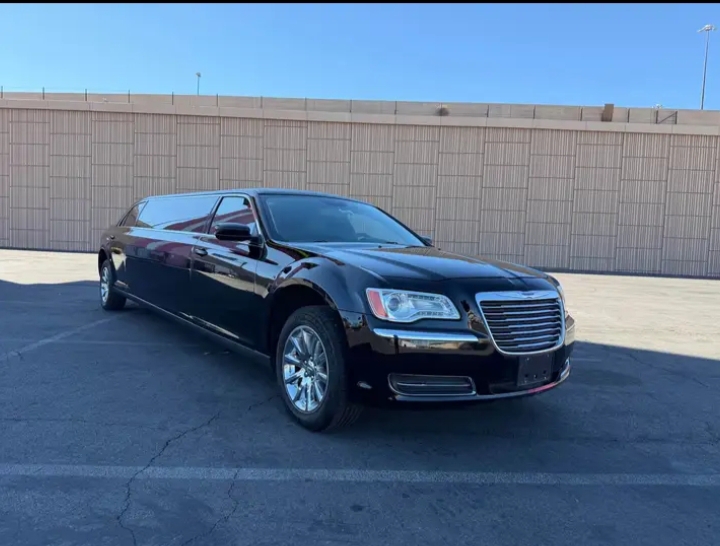 2014 Chrysler 300 Limousine