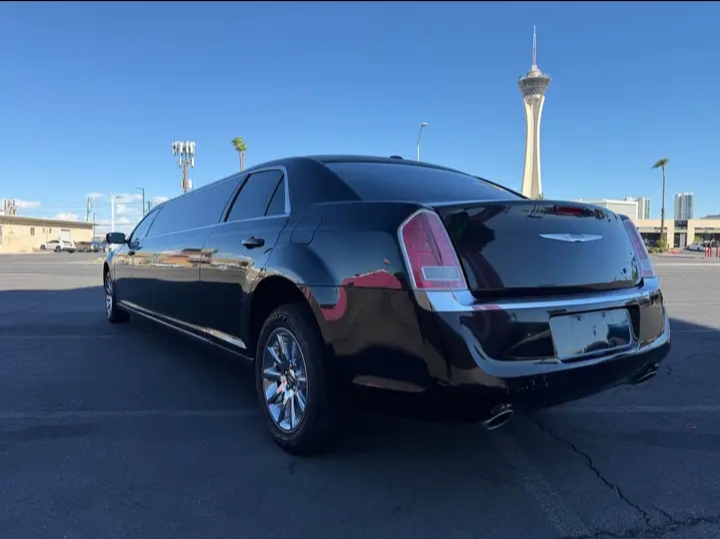 2014 Chrysler 300 Limousine