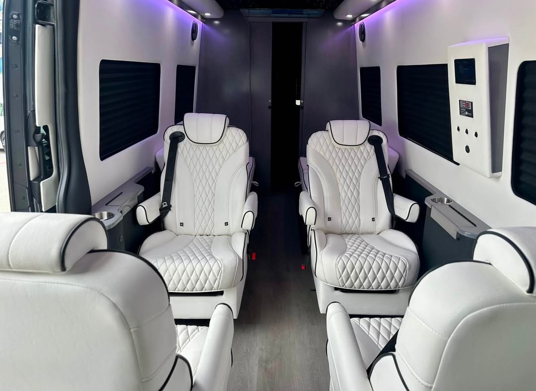 2023 Mercedes-Benz Sprinter 3500XD Luxury 10-Passenger Van
