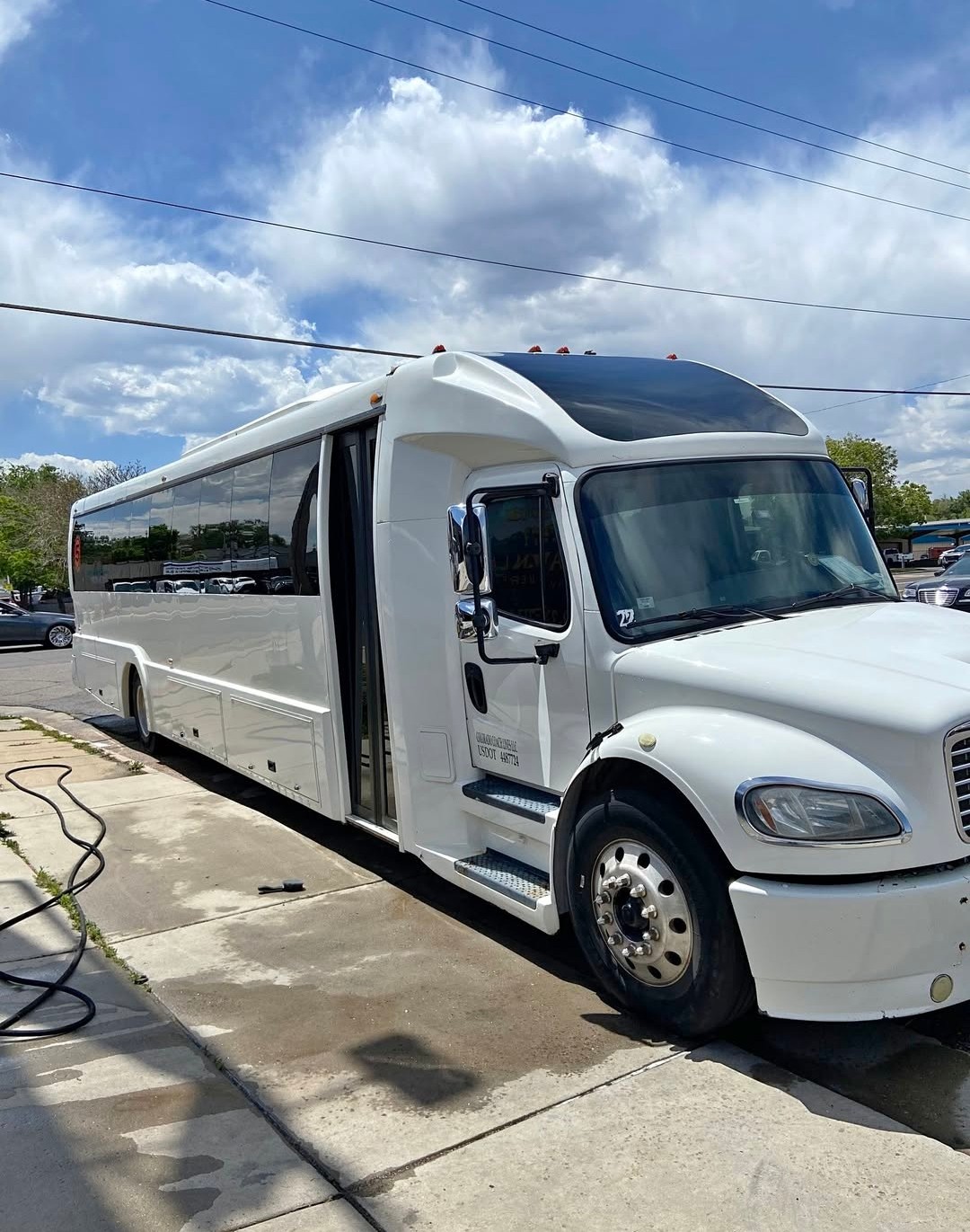 Reliable 2017 Freightliner M2 ECB 51-Passenger Shuttle Bus