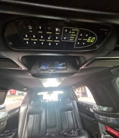 2008 Cadillac DTS -Limousine