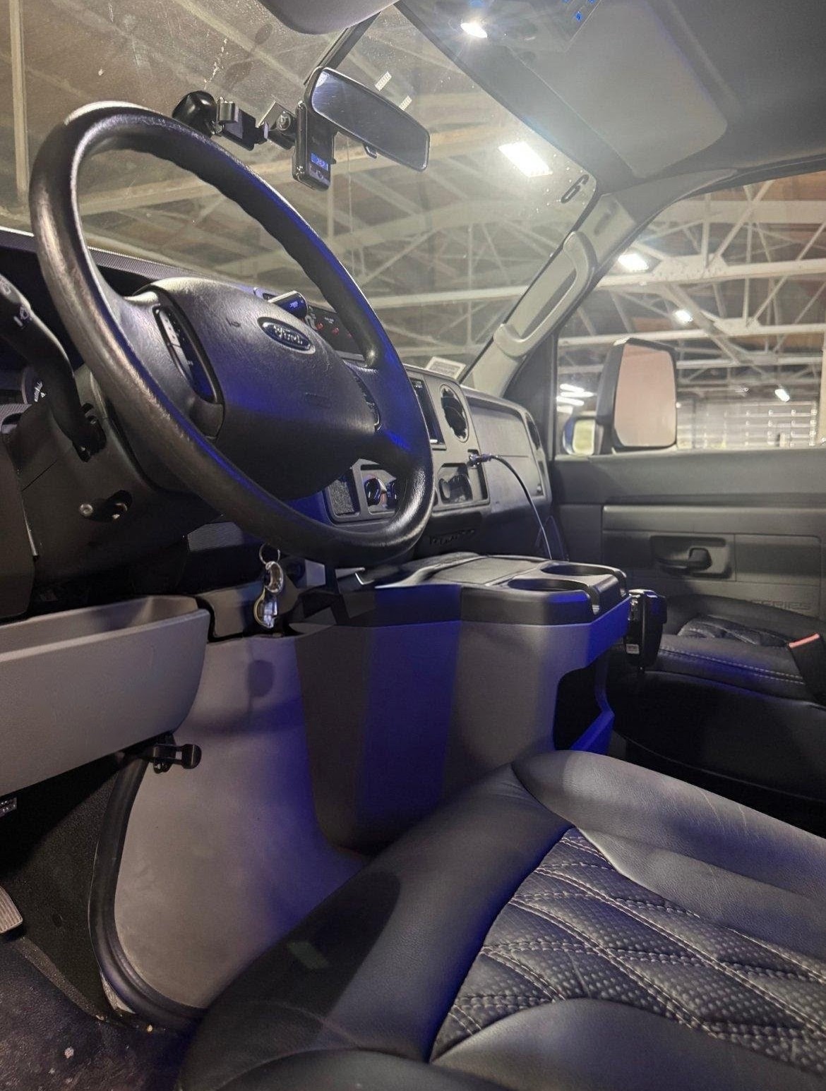 2017 Ford E450 Limo Bus