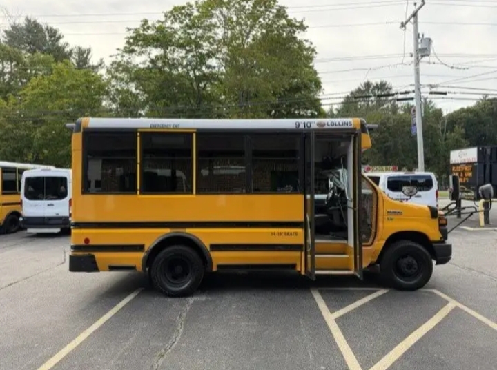 2015 Ford E-350 School Bus