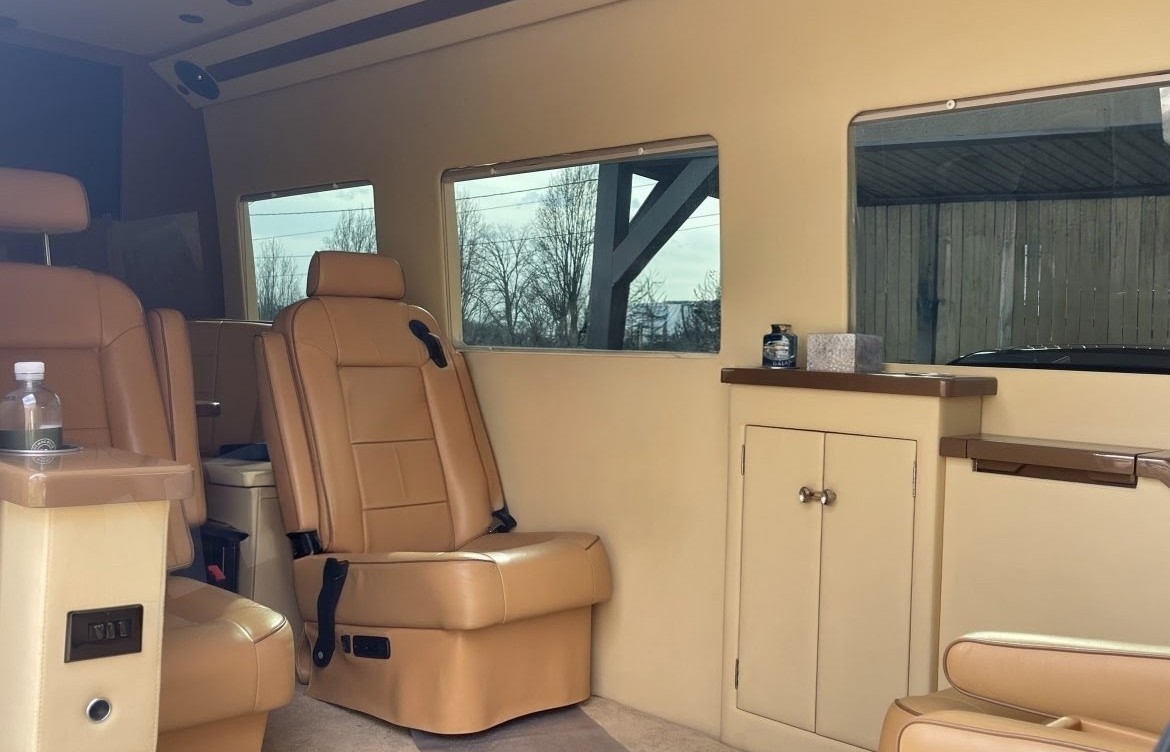 2011 Mercedes-Benz Sprinter 2500 170” EXT