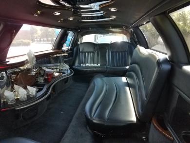 10-Passenger 2006 Cadillac Federal Luxury Limousine