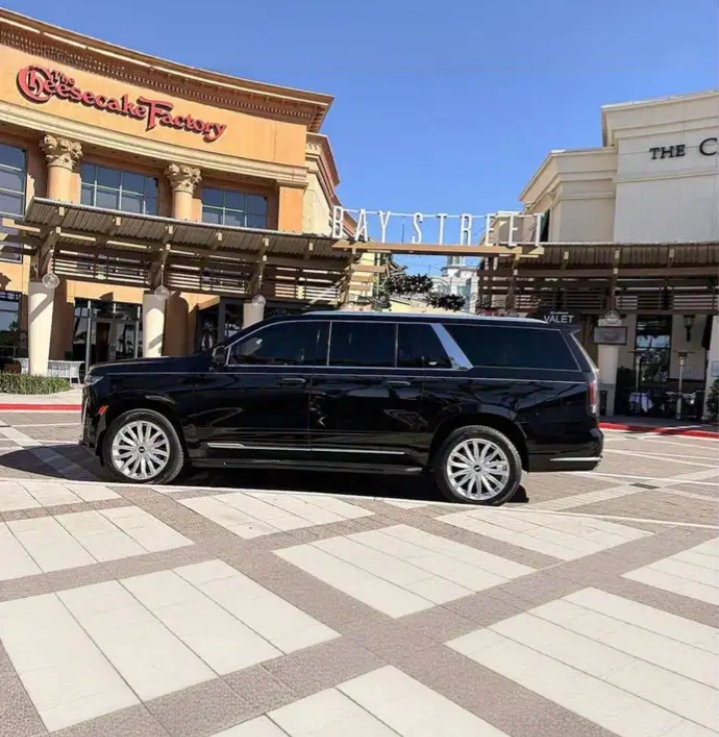 2022 Cadillac Escalade ESV SUV