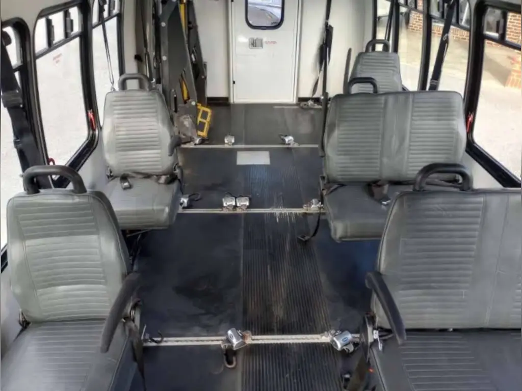 2017 Ford E-450 Handicap Shuttle Bus