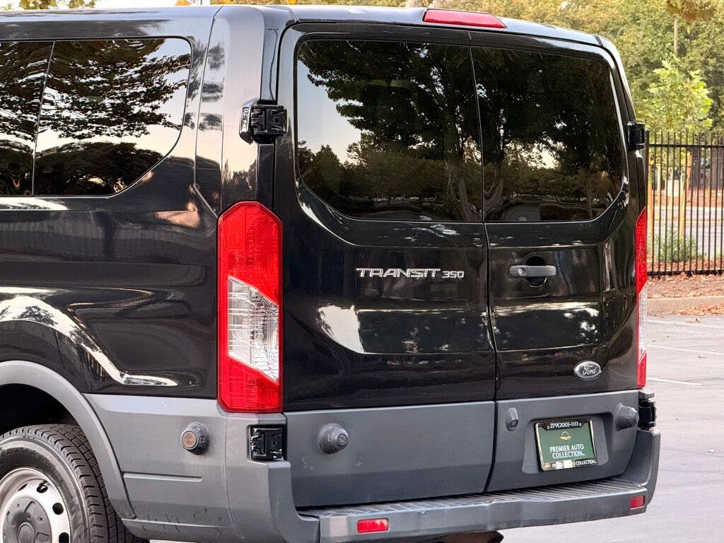 2018 Ford Transit Passenger 350 XL Low Roof LWB RWD with 60/40 Passenger-Side Doors