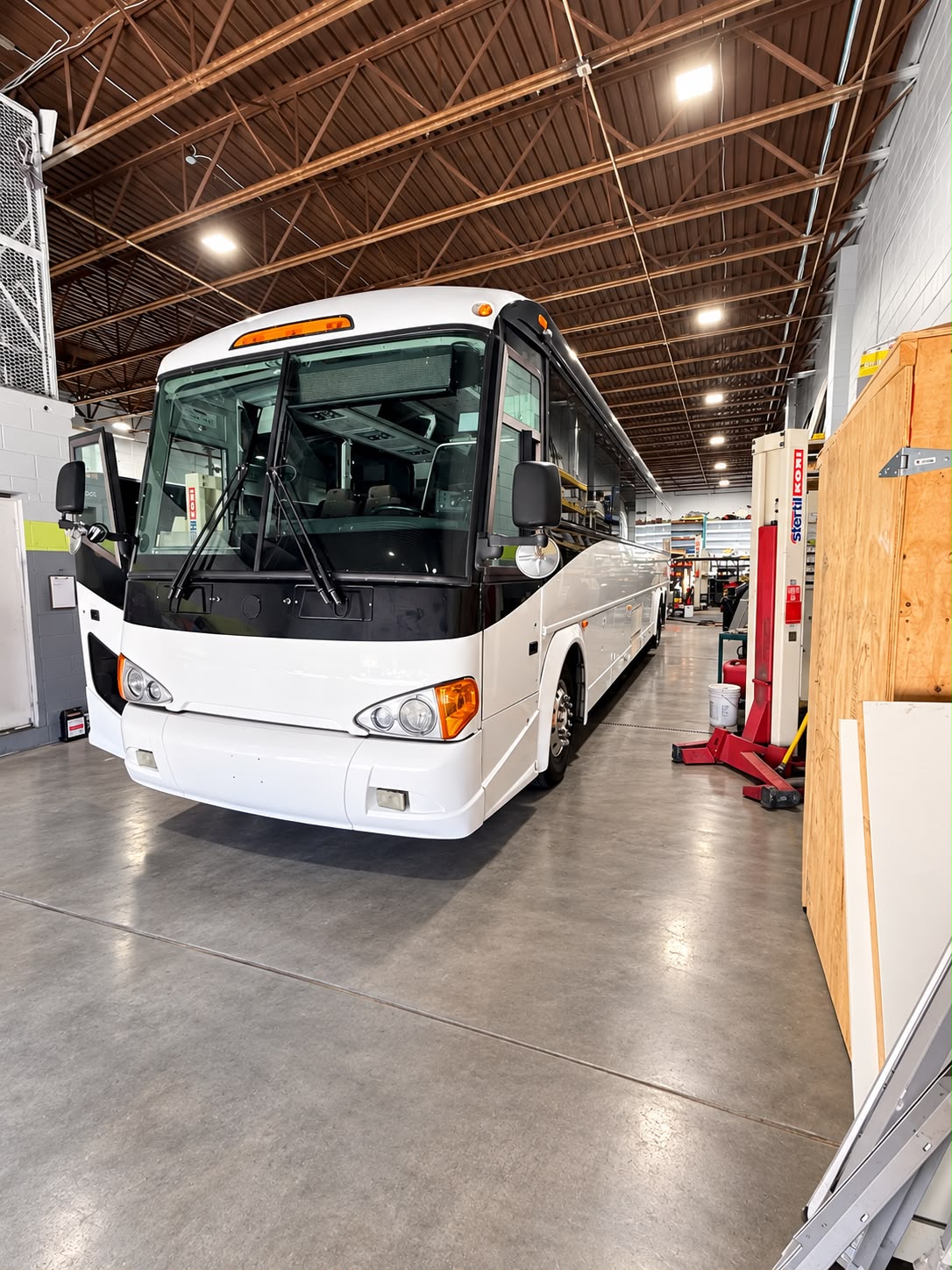 2014 MCI D4500 Motorcoach