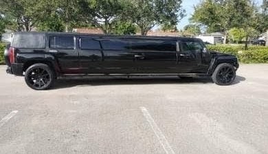 2006 Hummer H3 10-Passenger Luxury Limousine