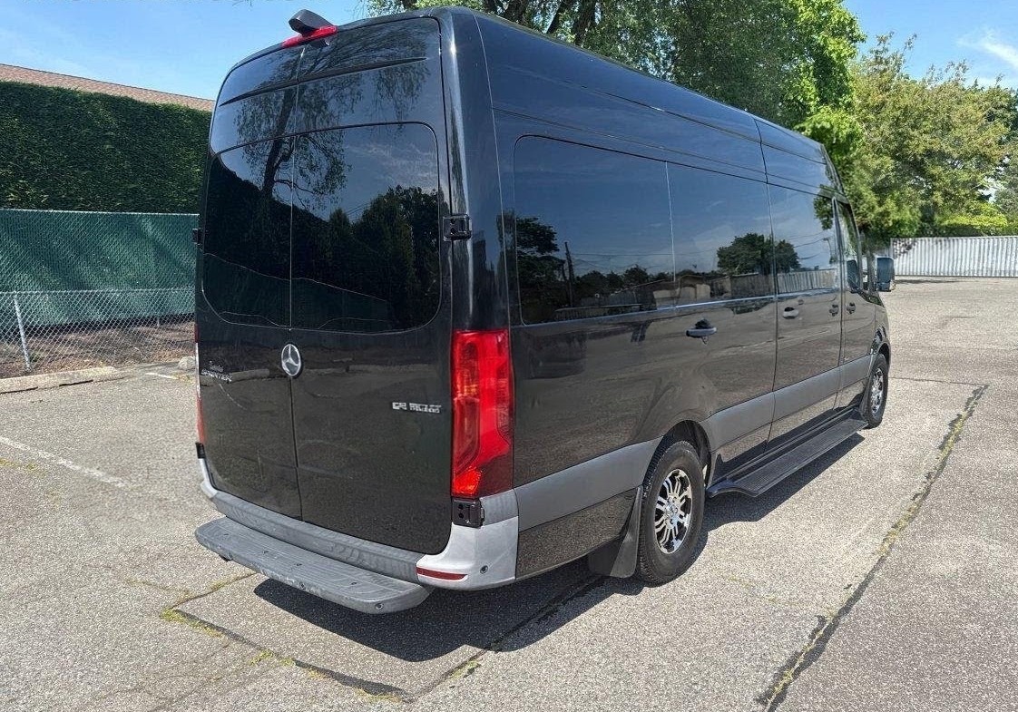 2021 Mercedes-Benz Sprinter – Luxury Executive Coach