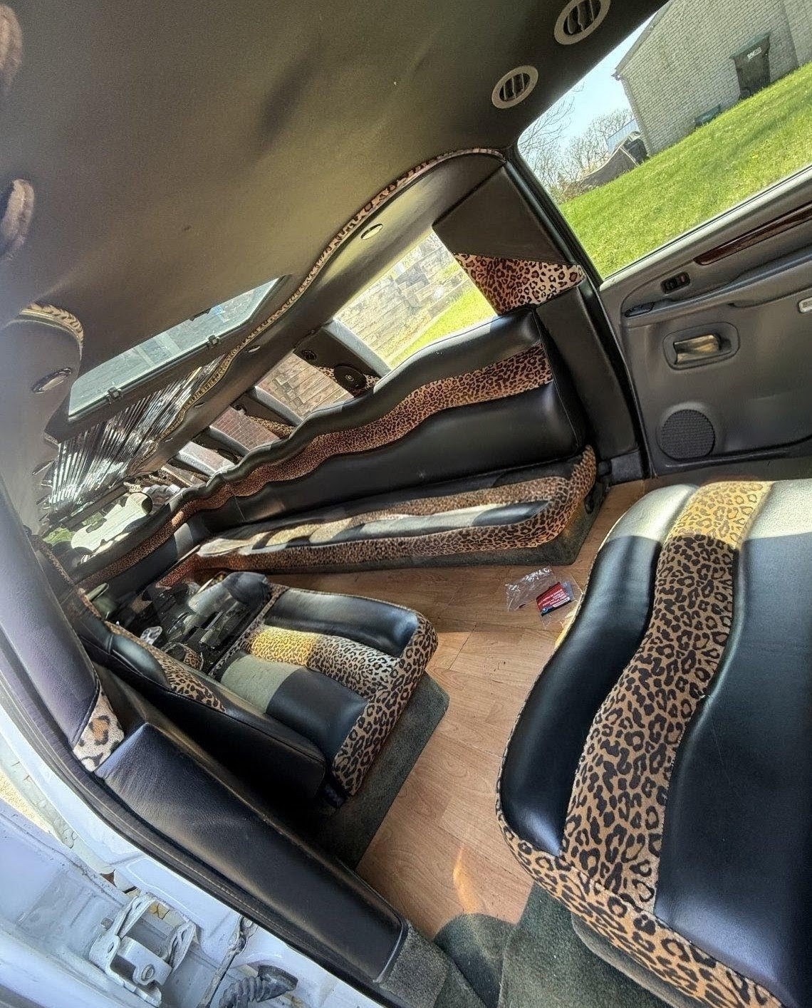 2003 Cadillac Escalade -SUV Stretch Limousine