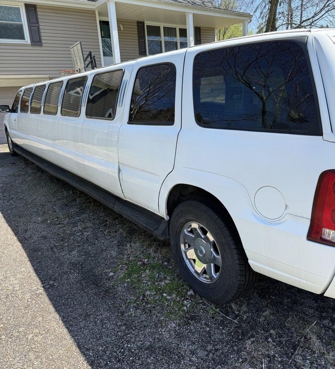 2003 Cadillac Escalade -SUV Stretch Limousine