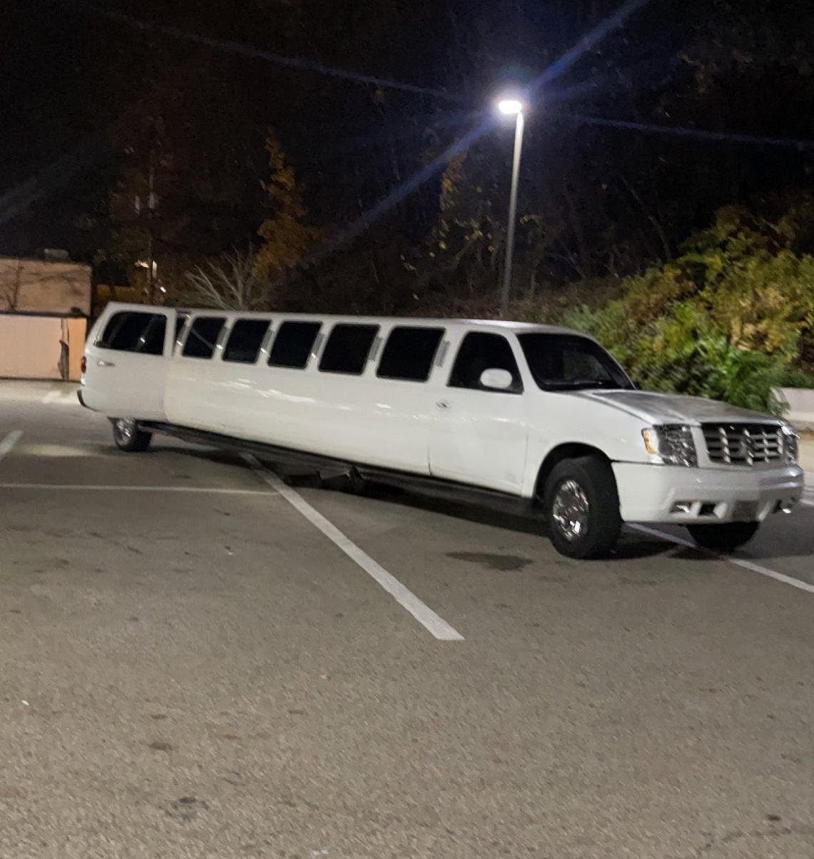 2003 Cadillac Escalade -SUV Stretch Limousine