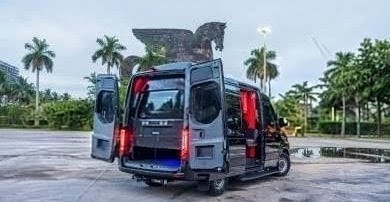 Luxury 9-Passenger 2023 Mercedes-Benz Sprinter Limo Van