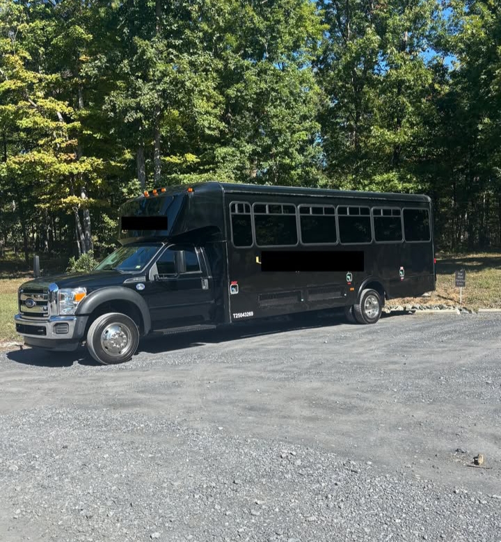 2016 Ford F-550 Shuttle Bus