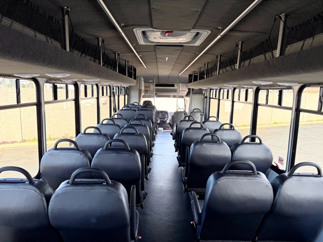 2023 Freightliner S2 106 - Shuttle Bus
