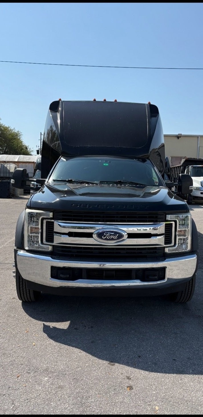 2018 Ford F-550 Executive Party Bus