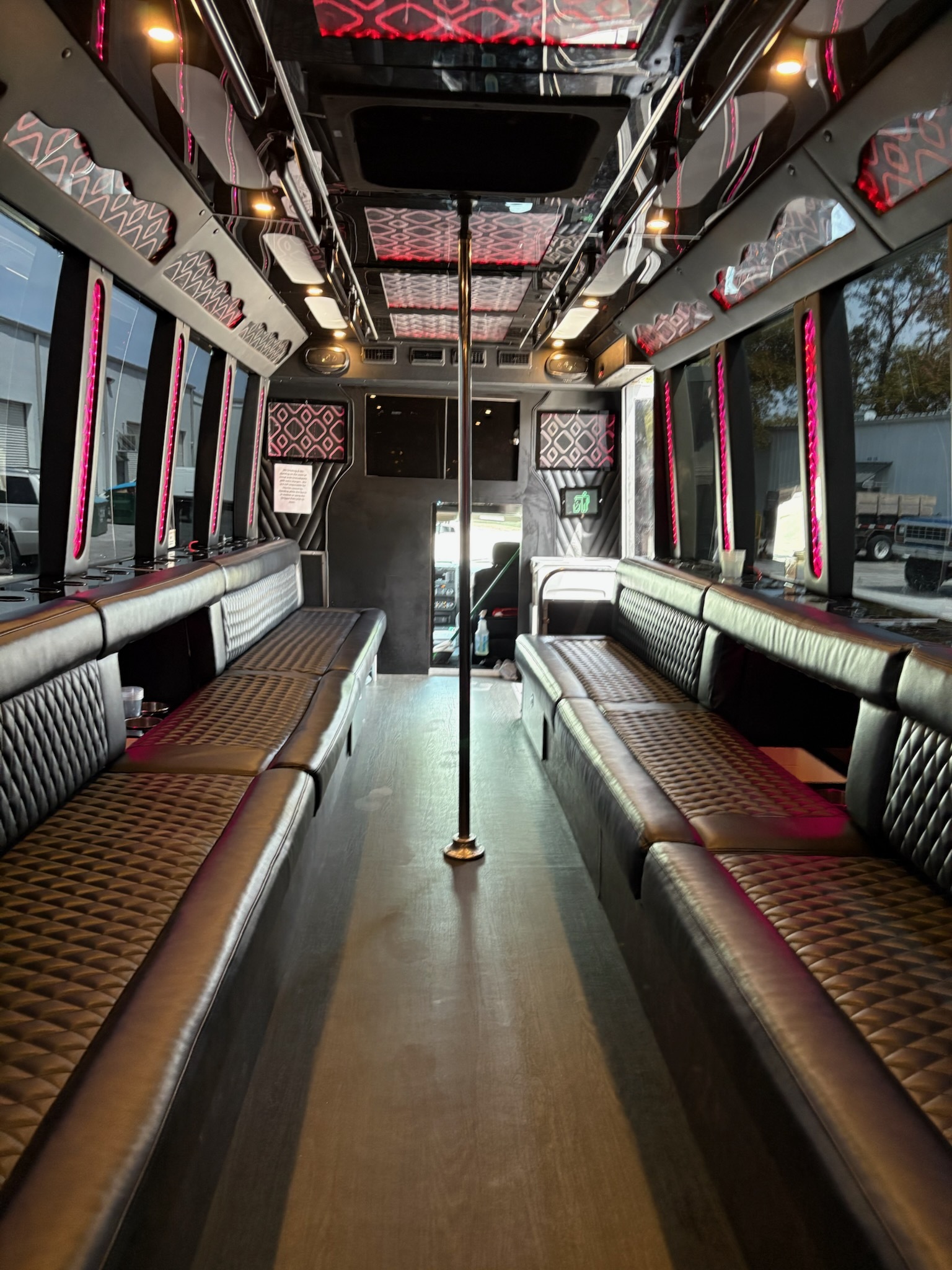 2018 Ford F-550 Executive Party Bus