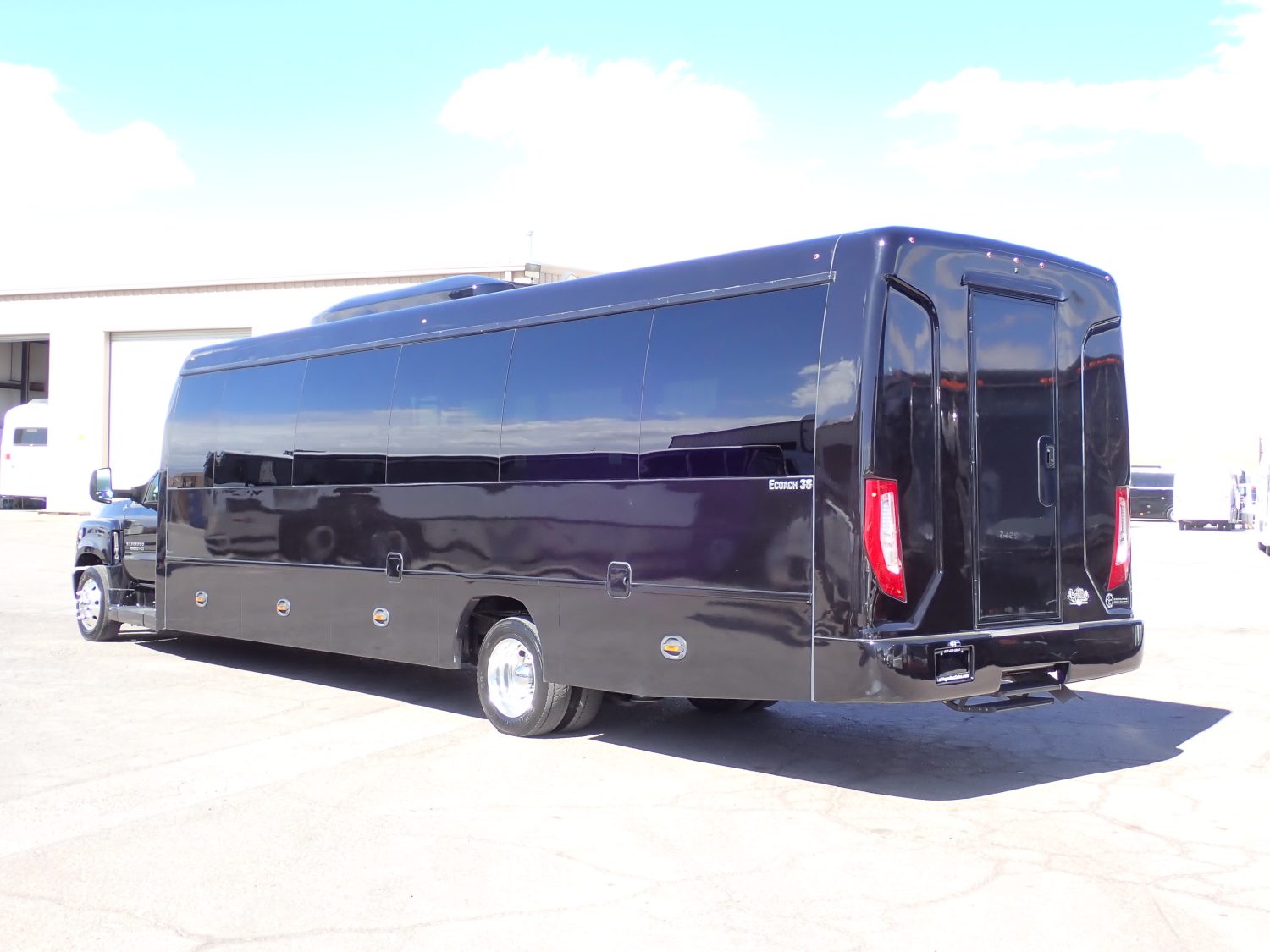 2023 Chevy 6500 Ecoach38 Shuttle Bus