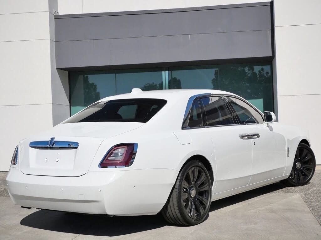 2022 Rolls-Royce Ghost -Sedan