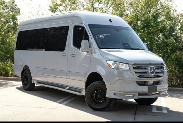 2025 Mercedes Benz Sprinter