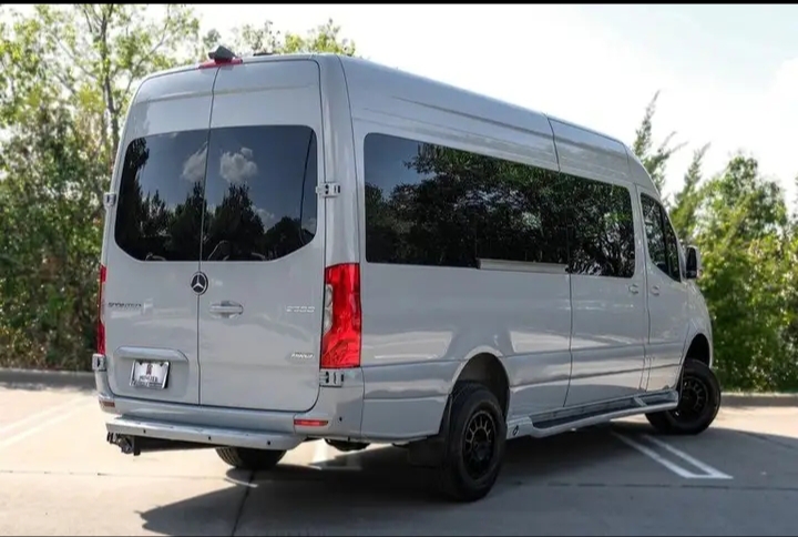 2025 Mercedes Benz Sprinter