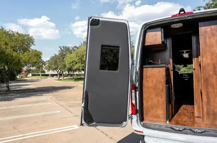 2025 Mercedes Benz Sprinter