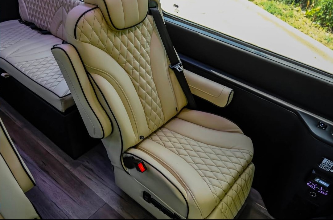 Premium 2022 Mercedes-Benz Sprinter 2500 4WD Passenger Van