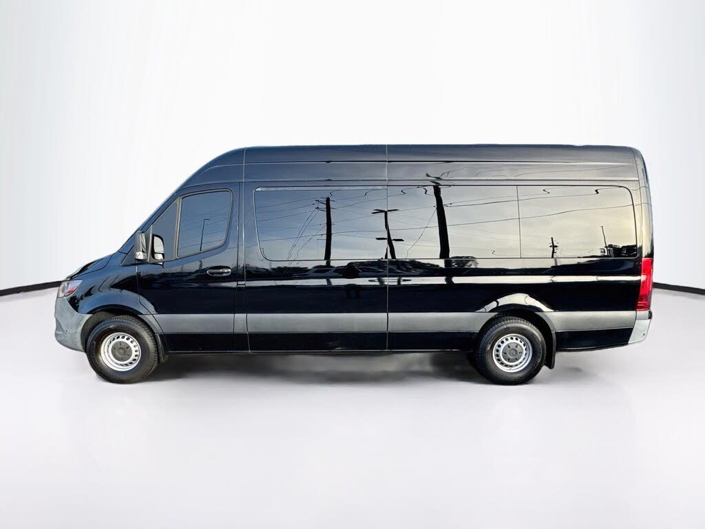 2022 Mercedes-Benz Sprinter 2500 170 High Roof Passenger Van RWD