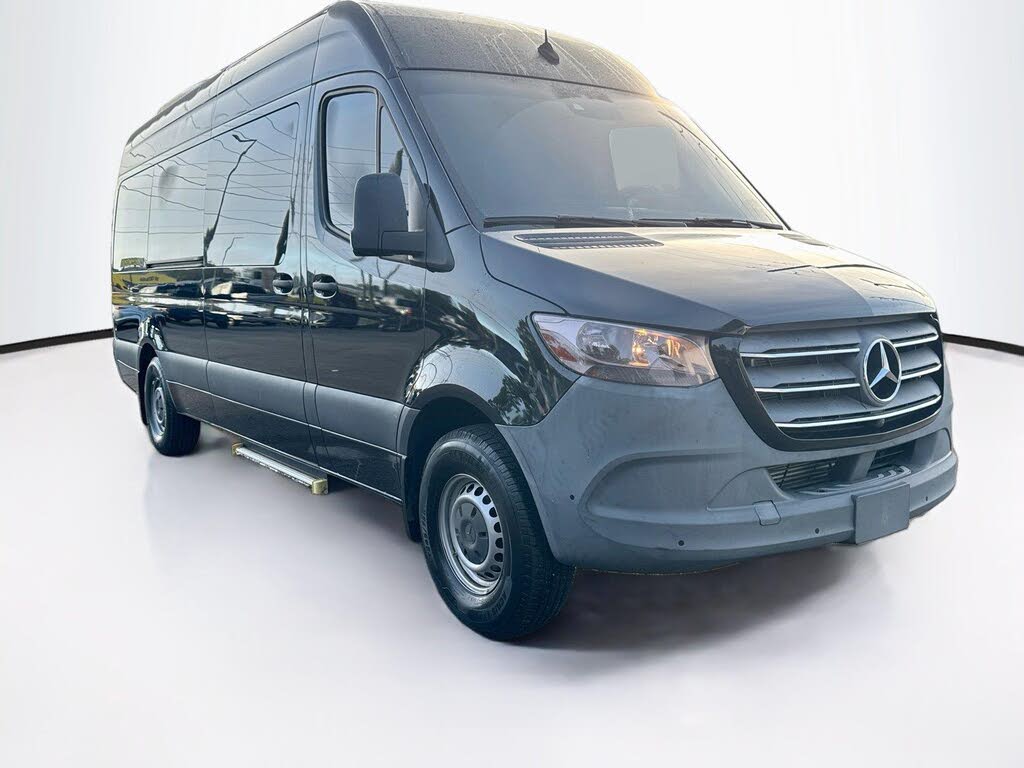 2022 Mercedes-Benz Sprinter 2500 170 High Roof Passenger Van RWD