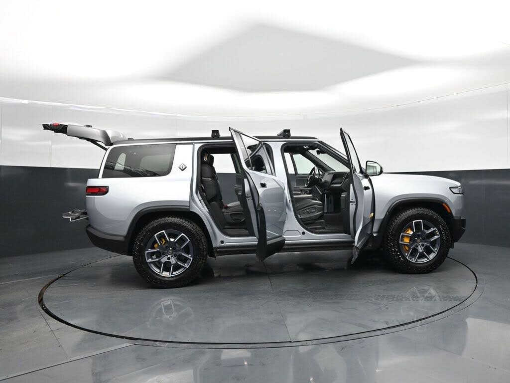 2023 Rivian R1S Adventure Quad Motor AWD-SUV