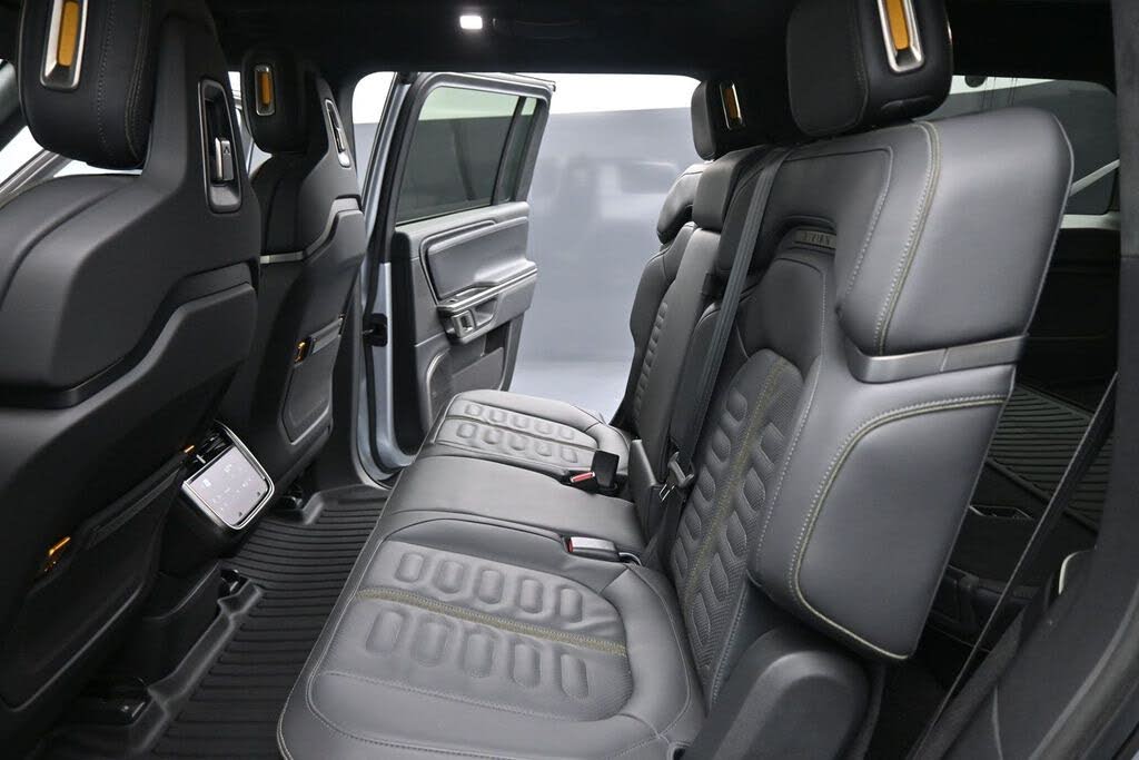 2023 Rivian R1S Adventure Quad Motor AWD-SUV
