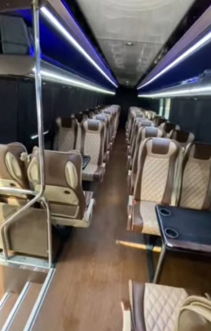 2017 Freightliner M2 Shuttle Bus