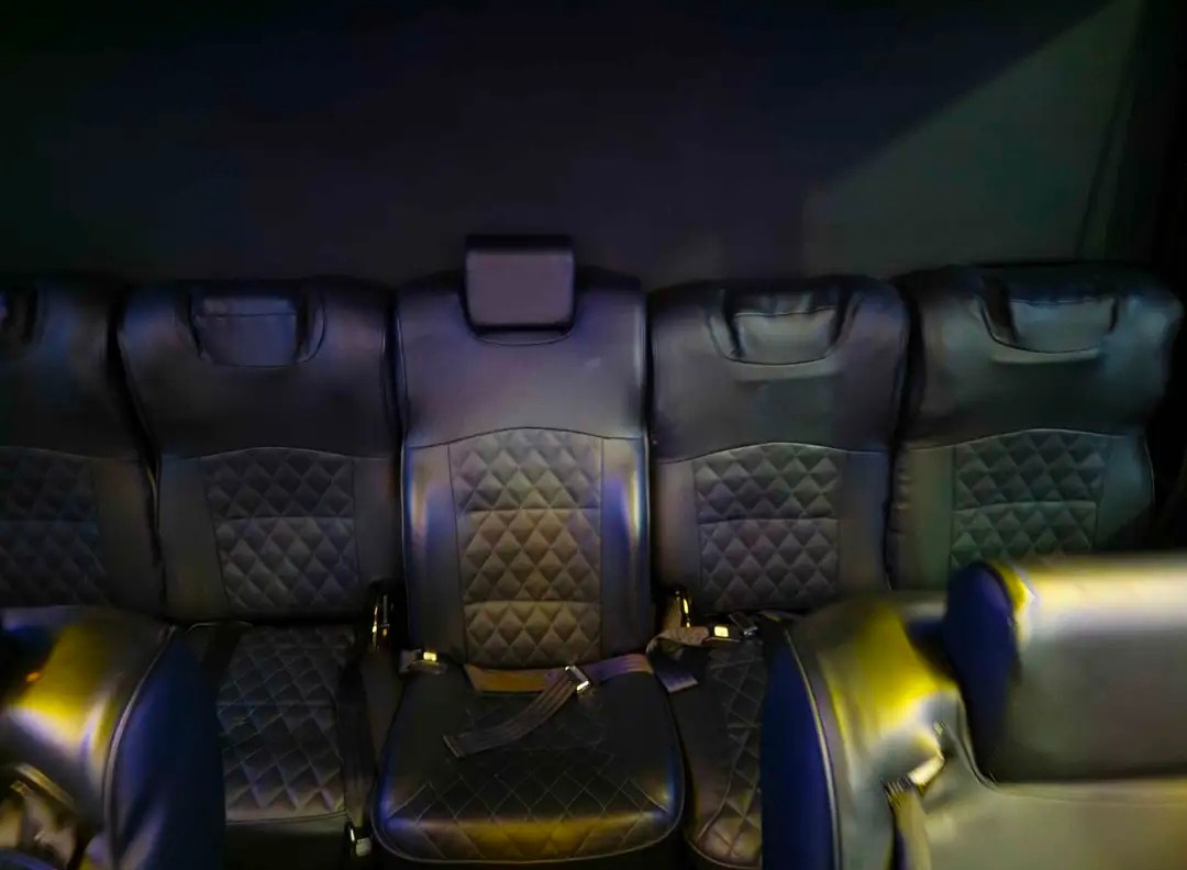 2016 Ford F-550 Grech GM33 – Well-Maintained Shuttle Bus