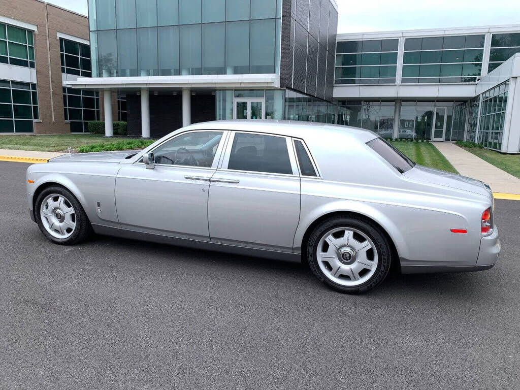 2004 Rolls-Royce Phantom Base -Sedan