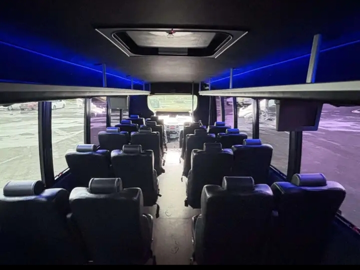 2014 Ford F-550 Shuttle Bus For Sale