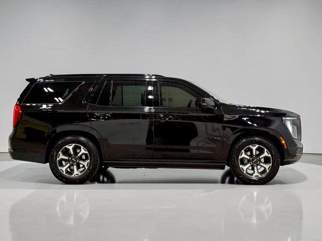 2025 GMC Yukon AT4 Ultimate 4WD – Premium V8 SUV