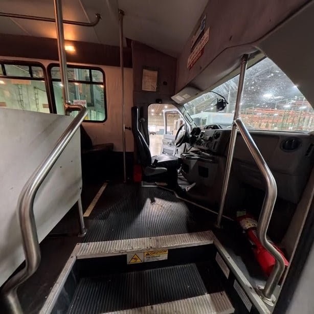 2014 Ford E450 Shuttle Bus