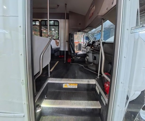 2014 Ford E450 Shuttle Bus