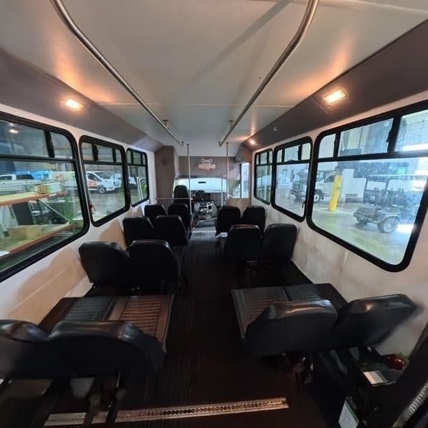 2014 Ford E450 Shuttle Bus