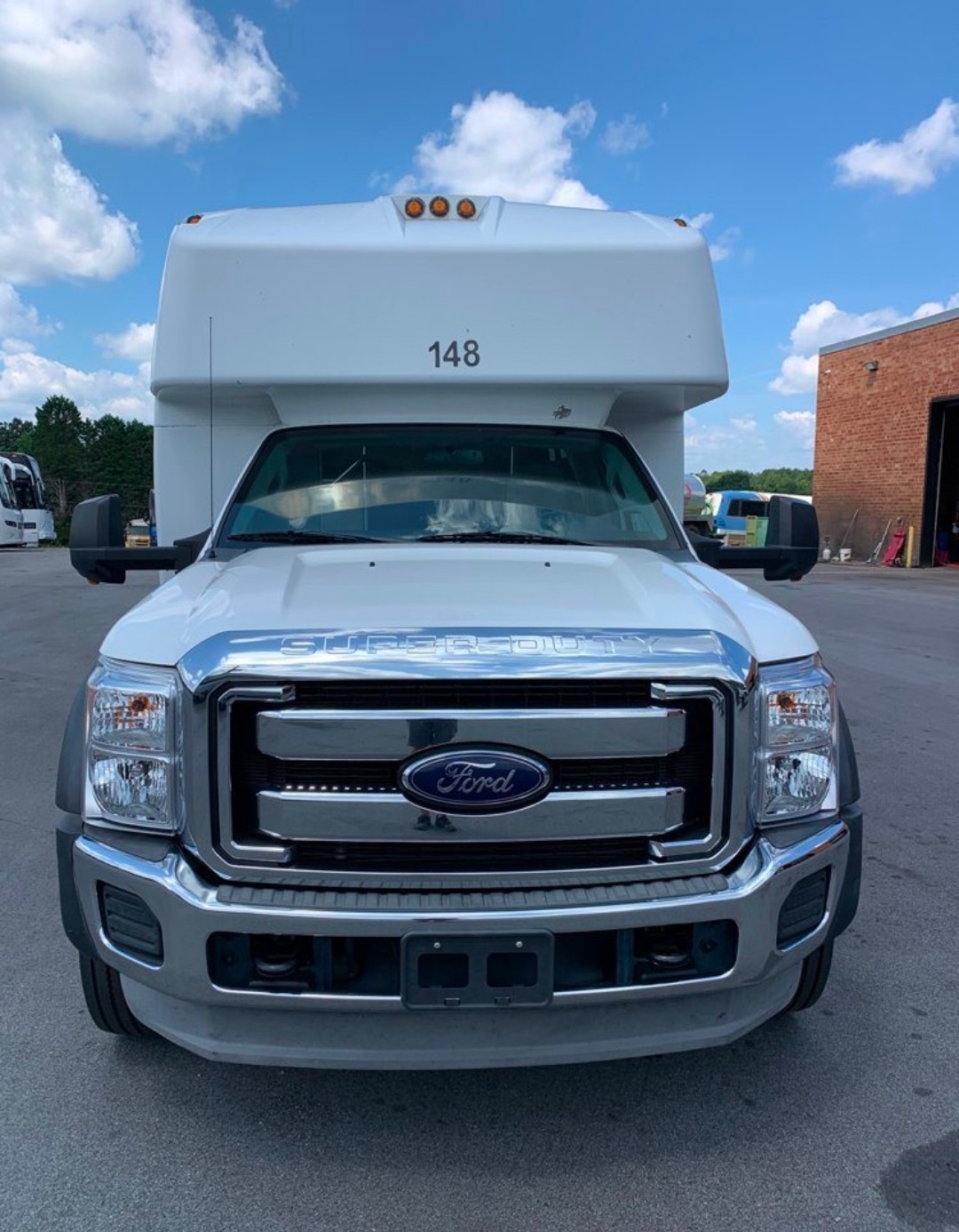 2014 Ford F-550 Diesel Shuttle Bus with 25-Passenger Capacity