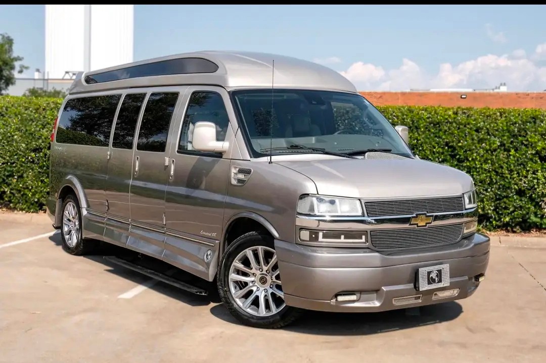 2021 Chevrolet Express 3500 Explorer Van with Premium Interior
