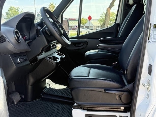 2023 Mercedes-Benz Sprinter 2500 Passenger Van