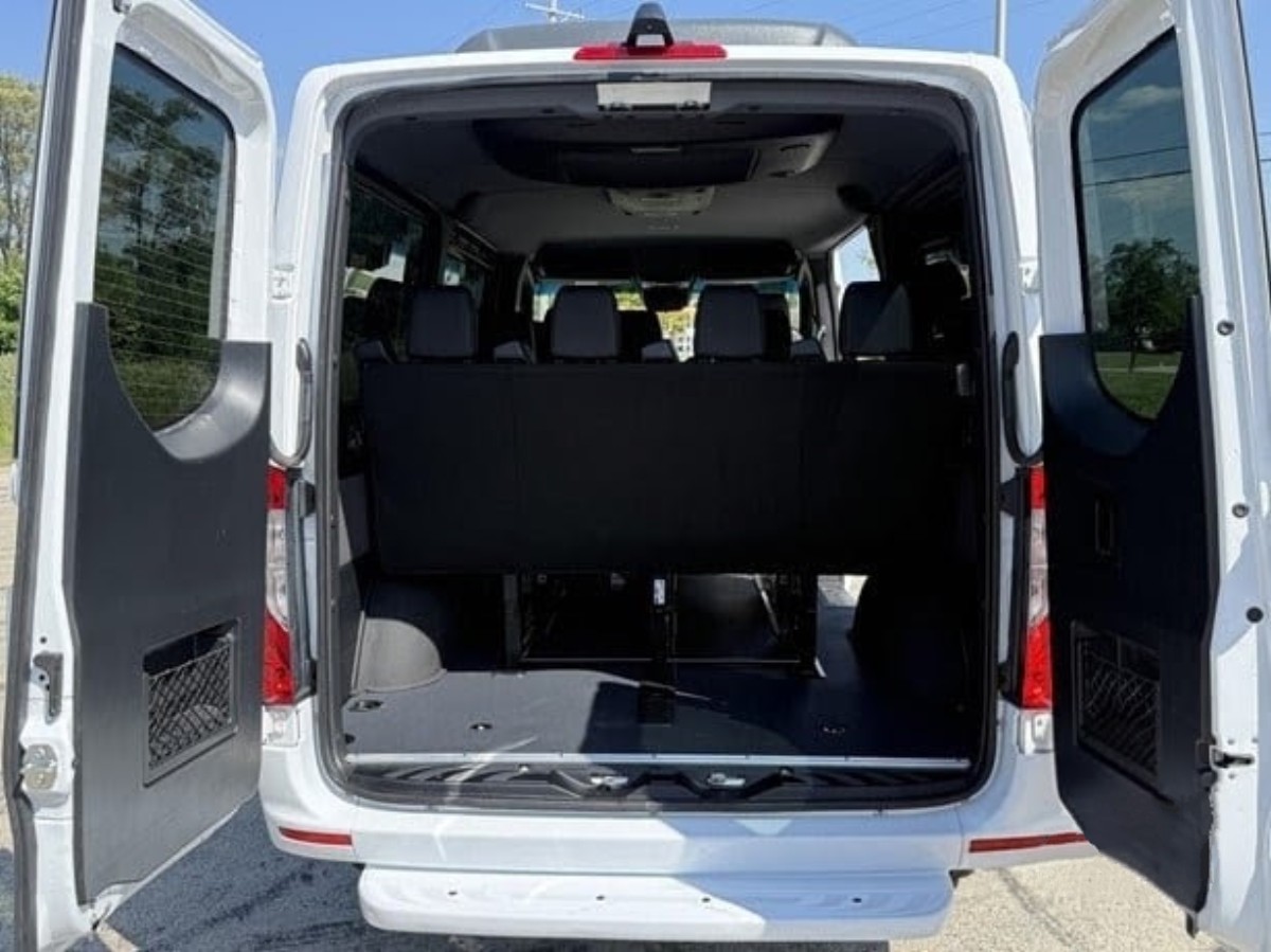 2023 Mercedes-Benz Sprinter 2500 Passenger Van