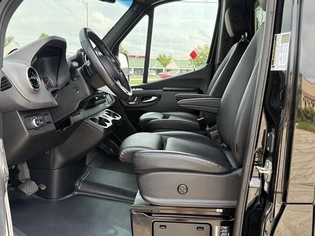 2025 Mercedes-Benz Sprinter 2500 Passenger Van