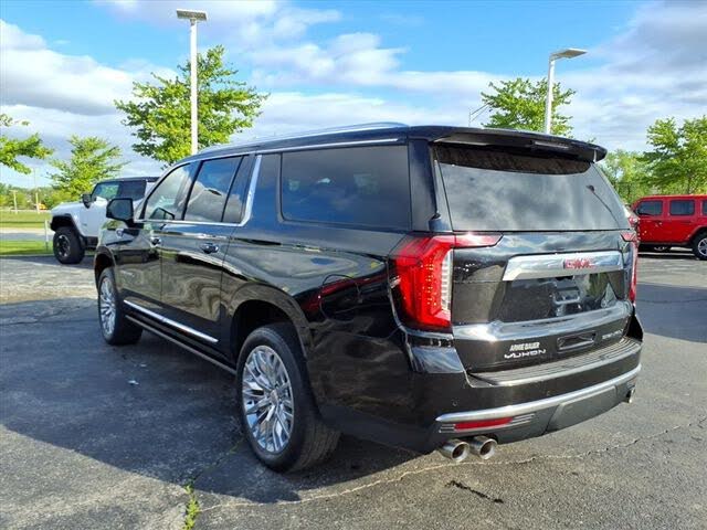 2023 GMC Yukon XL Denali – Powerful 6.2L V8 Performance
