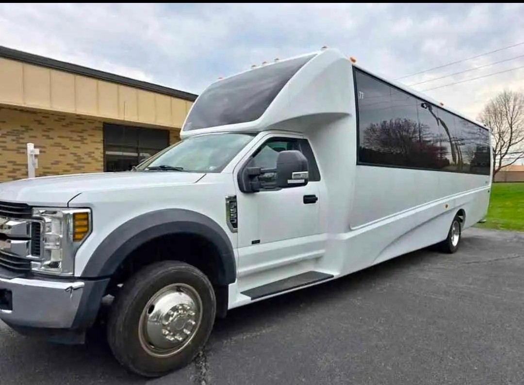 2020 Ford F-550 Premium 32-Passenger Shuttle Bus