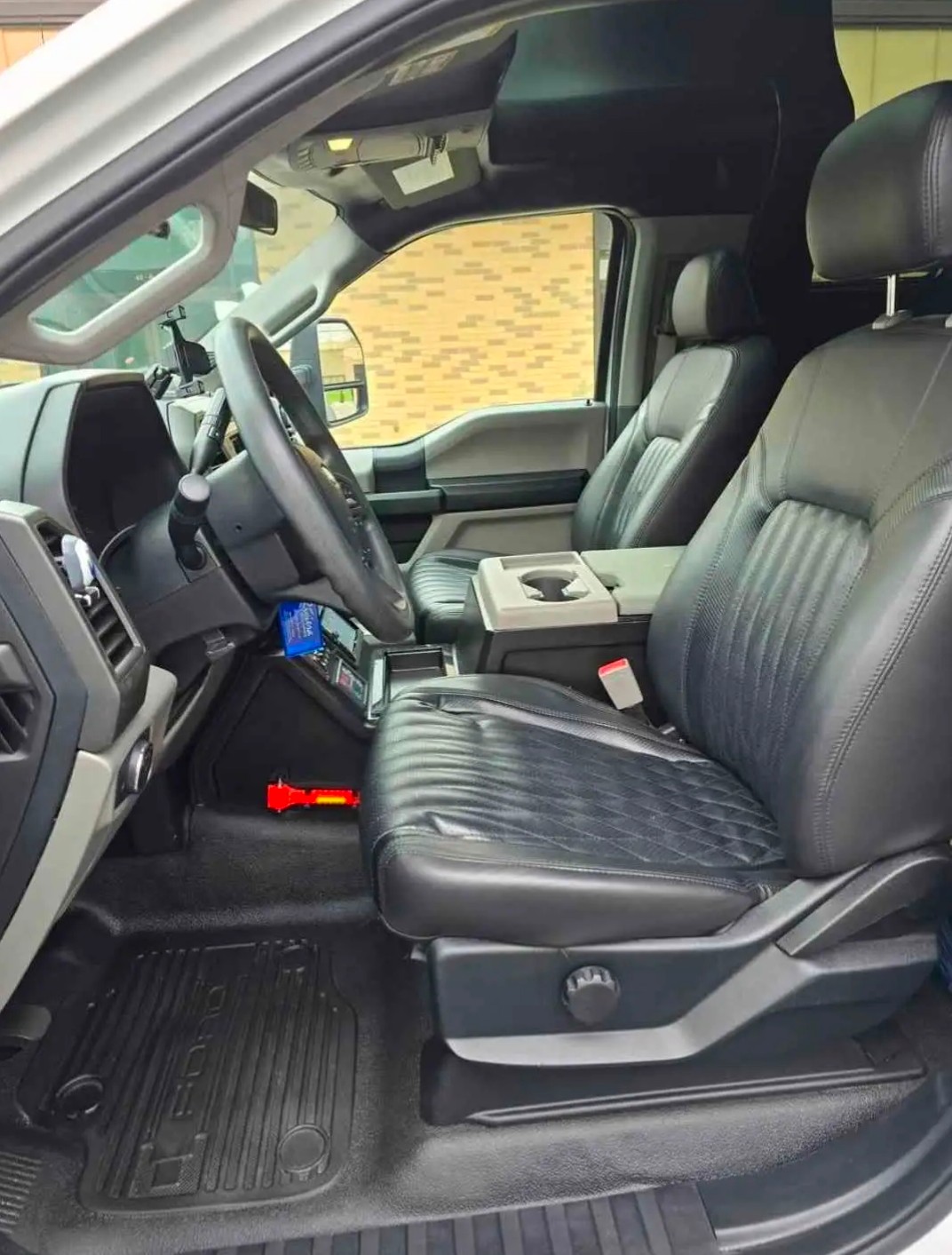 2020 Ford F-550 Premium 32-Passenger Shuttle Bus