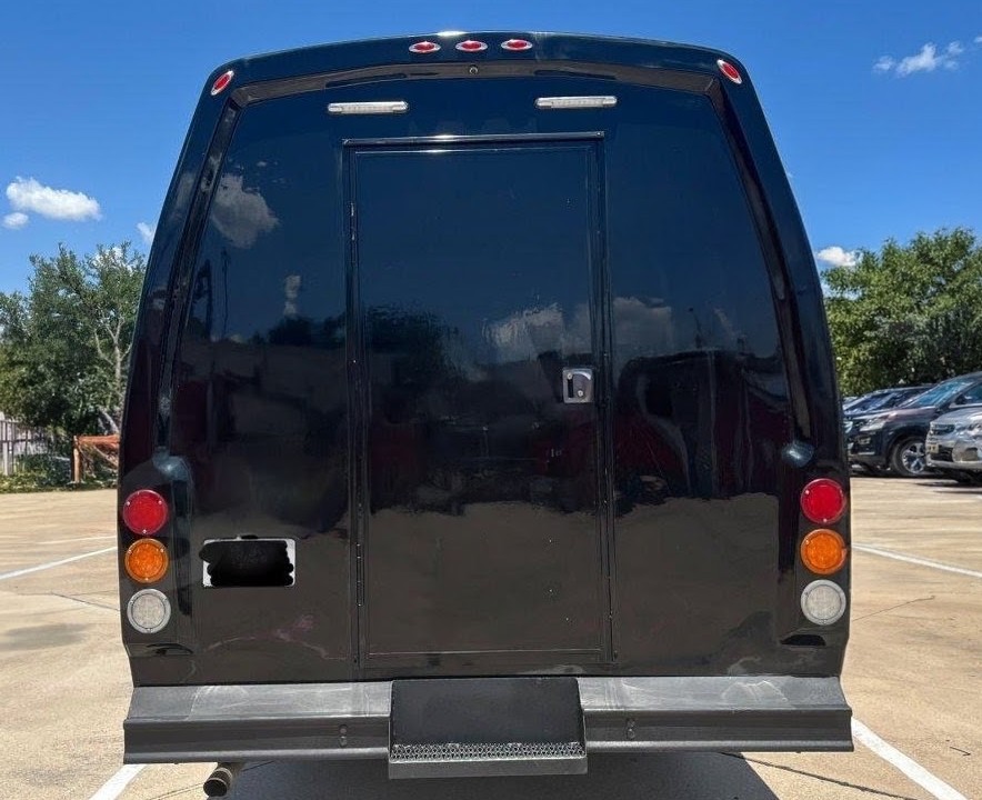 2017 Ford E-350 Shuttle Bus